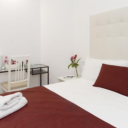 Brustar Sagrada Familia Hotel Барселона Екстериор снимка