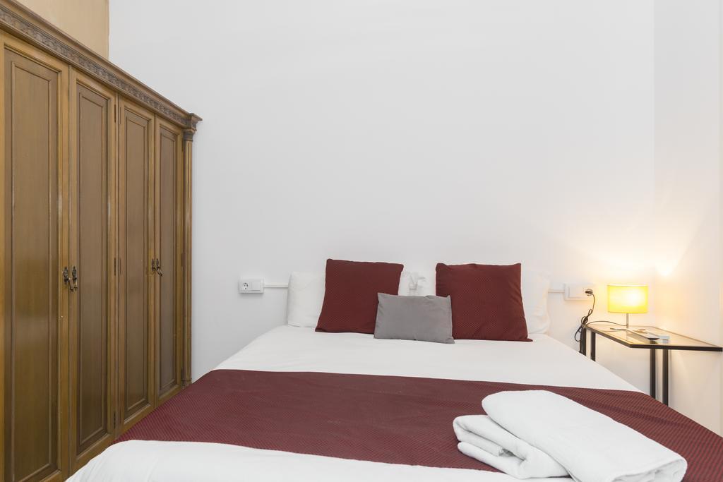 Brustar Sagrada Familia Hotel Барселона Екстериор снимка